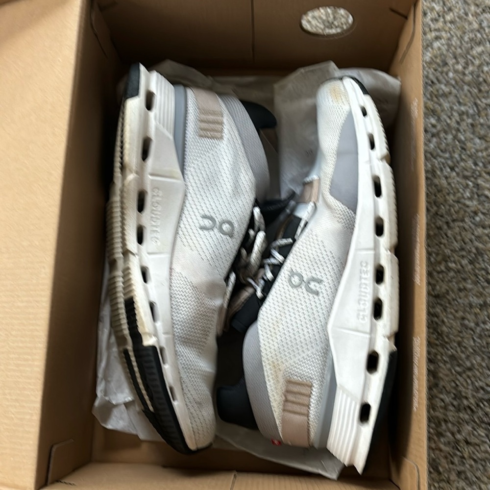 Cloud nova size 10